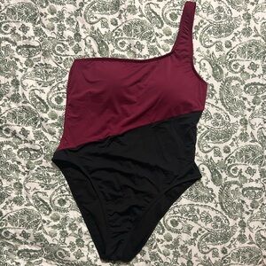 NEW Mynah One Shoulder One-Piece Swimsuit Black/Burgundy Women’s Size Large